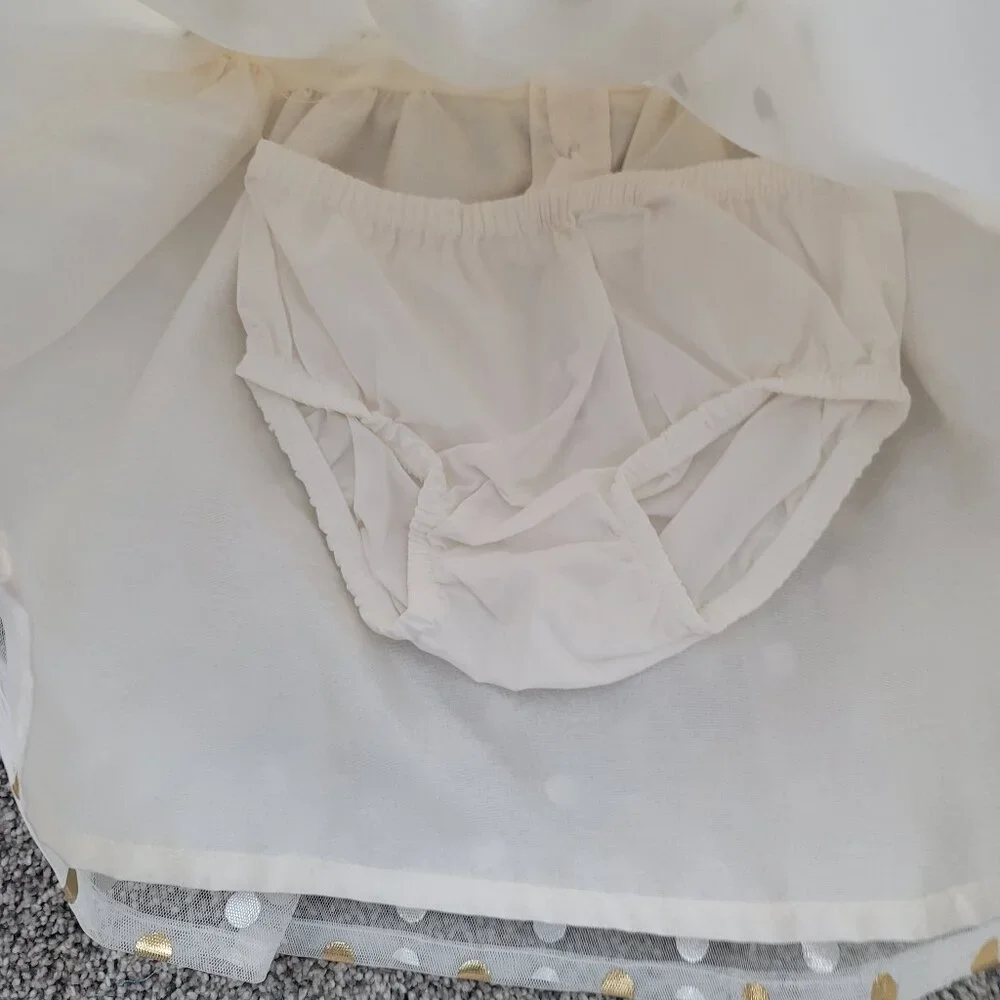 Carter's Baby Girls Off White Dress with Pokeadots 12 Months New with Tag!